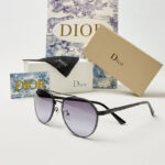 نظارات ديور لإطلالة عصرية
