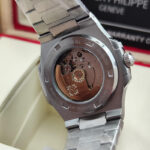 "باتيك فيليب نوتيلوس 5711 أوتوماتيك رمز الفخامة