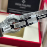 "باتيك فيليب نوتيلوس 5711 أوتوماتيك رمز الفخامة