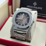 "باتيك فيليب نوتيلوس 5711 أوتوماتيك رمز الفخامة