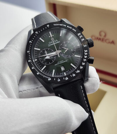 ساعة سبيدماستر دارك سايد أوف ذا مون 43 مم – تميز في كل لحظة