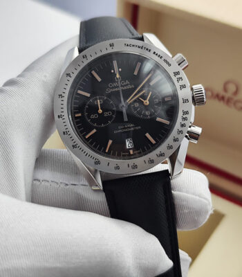 ساعة سبيدماستر دارك سايد أوف ذا مون 43 مم فاخرة للرجال