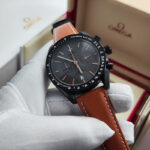 سبيدماستر دارك سايد أوف ذا مون رجالي كرونوغراف 43 مم تصميم استثنائي